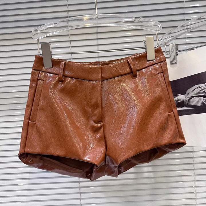 【bottoms】PUショートパンツ Q8106