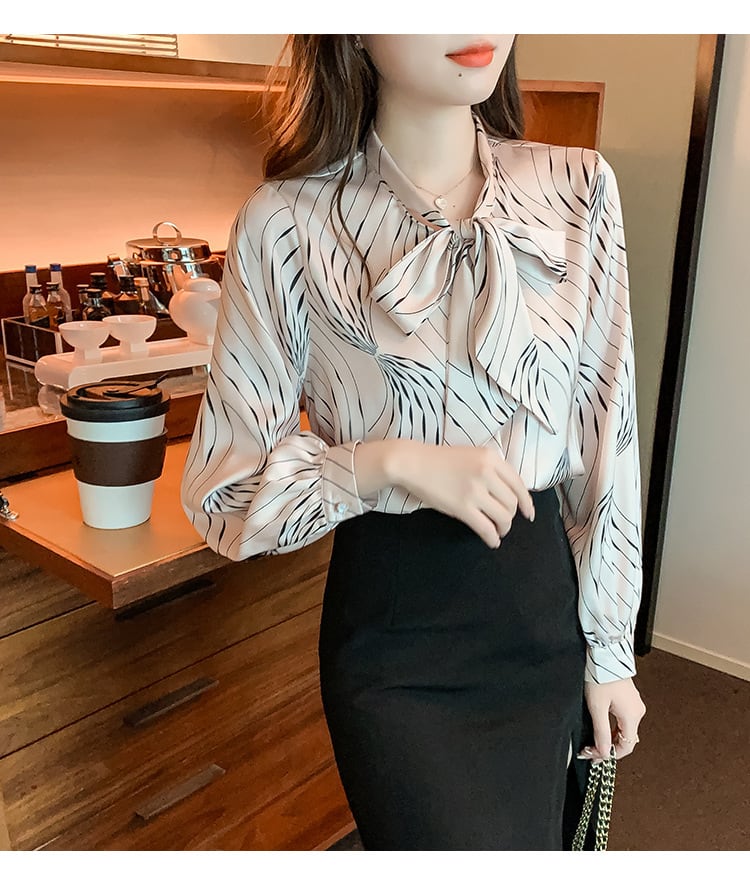 【tops】プリントシャツトップス　M18304