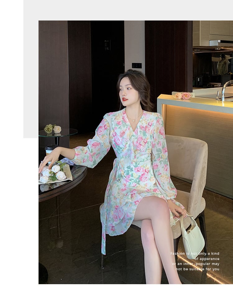【dress】Vネック花柄ワンピース　M17956
