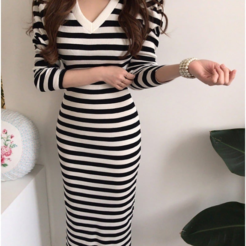 【dress】ボーダー柄Vネック配色ニットワンピース　M17717