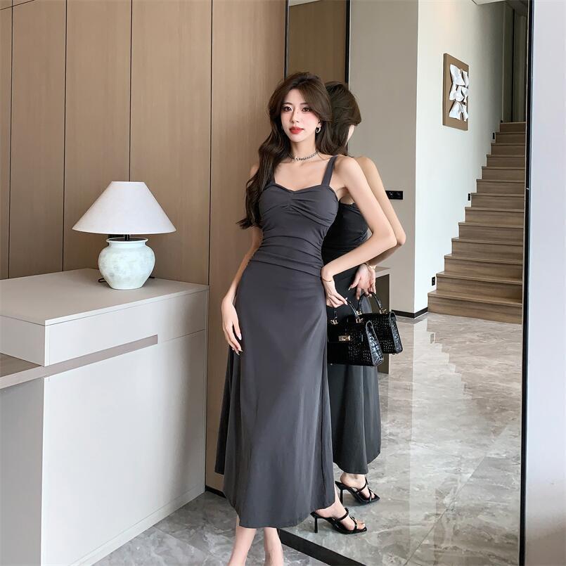【dress】人気を独占中 キャミワンピース着瘦せ大活躍　M17187