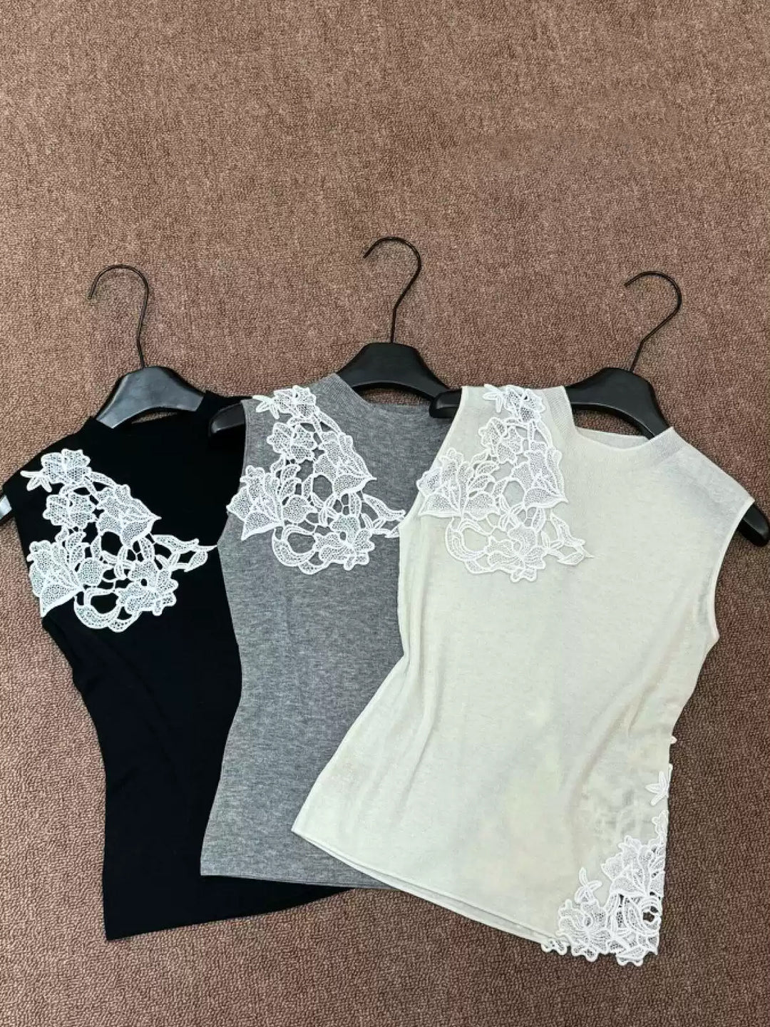 【tops】ノースリーブレースドッキングニットトップス Q9123