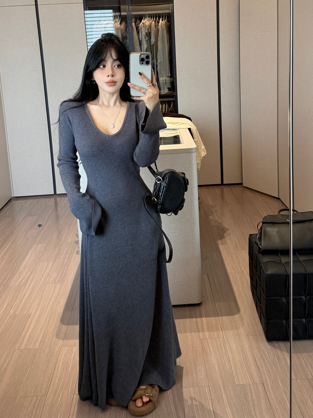 【dress】Vネックロングニットワンピース Q9181