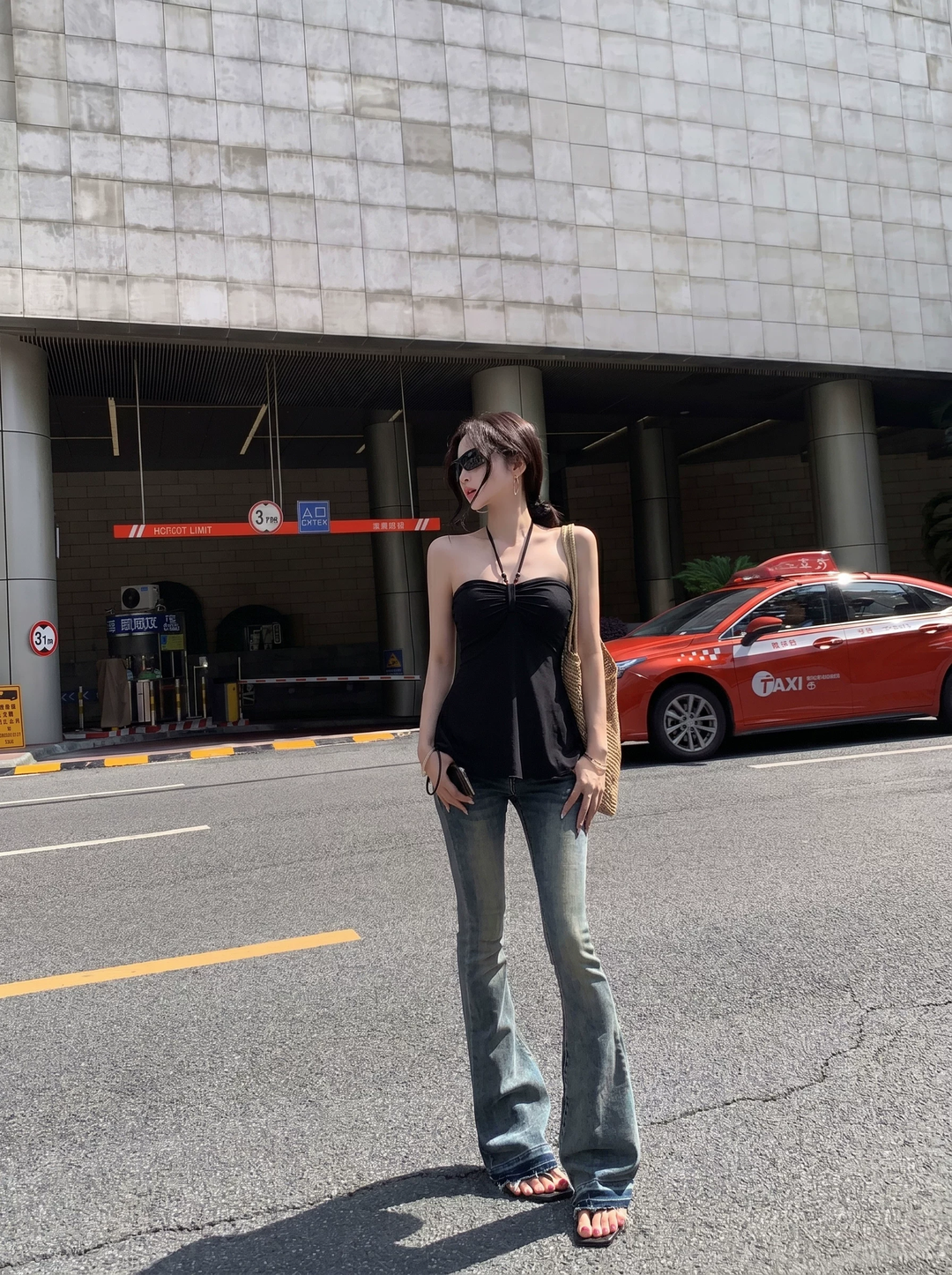 【tops】ホルターネックフレアトップス Q8579