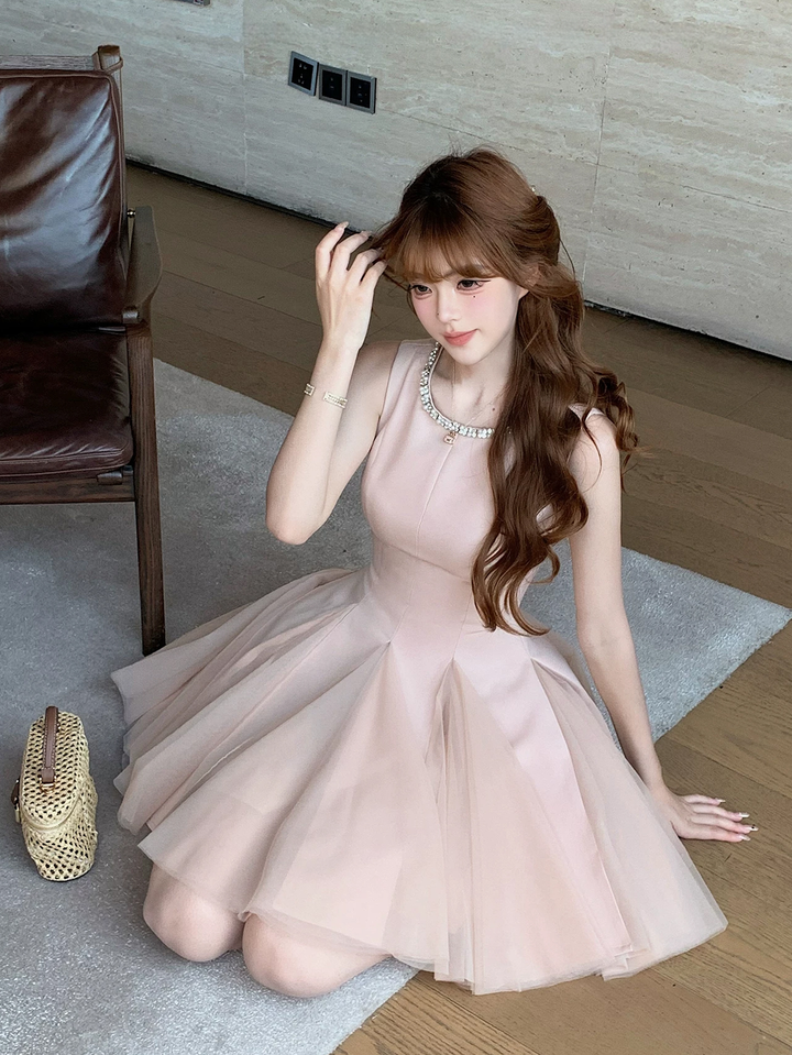 【dress】 ラインストーン付きノースリーブチュールドッキングフレアワンピース Q8881