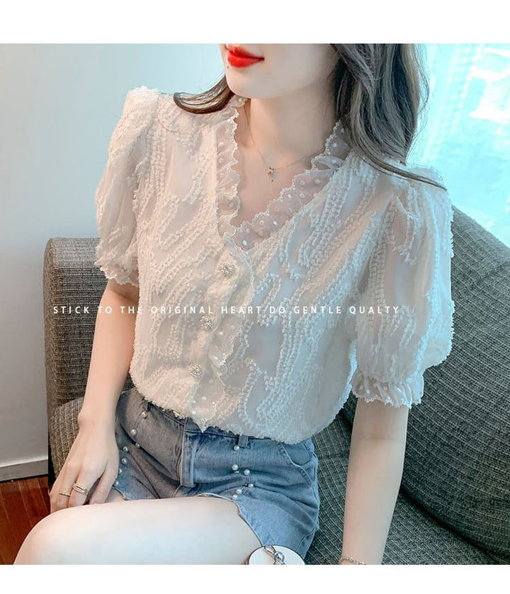 【tops】柔らかくて優しい印象Vネックレースシャツトップス　M17038