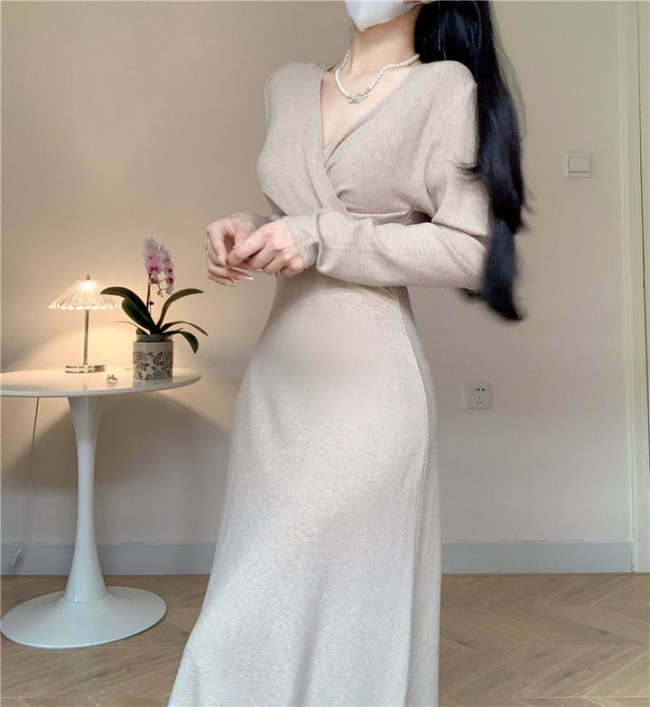 【dress】Vネックニットワンピース　M18047