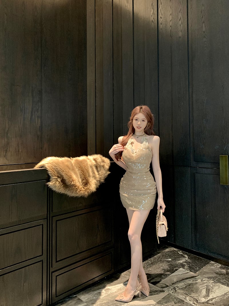 【dress】スパンコールホルターネックワンピース　M30063