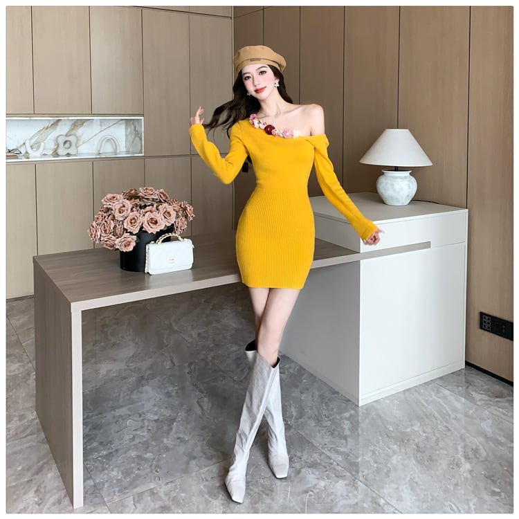 【dress】立体フラワーオフショルダーニットワンピース　M27755