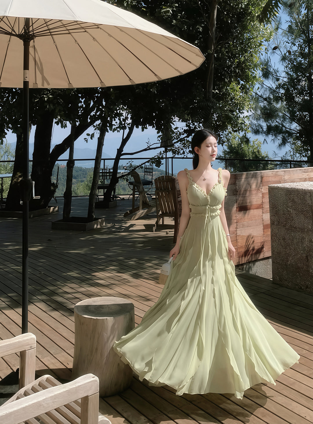 【dress】ギャザーフリルバックオーポンキャミワンピース Q8701