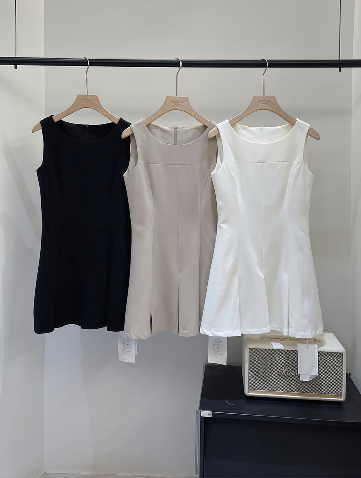 【dress】ノースリーブAラインワンピース Q8806