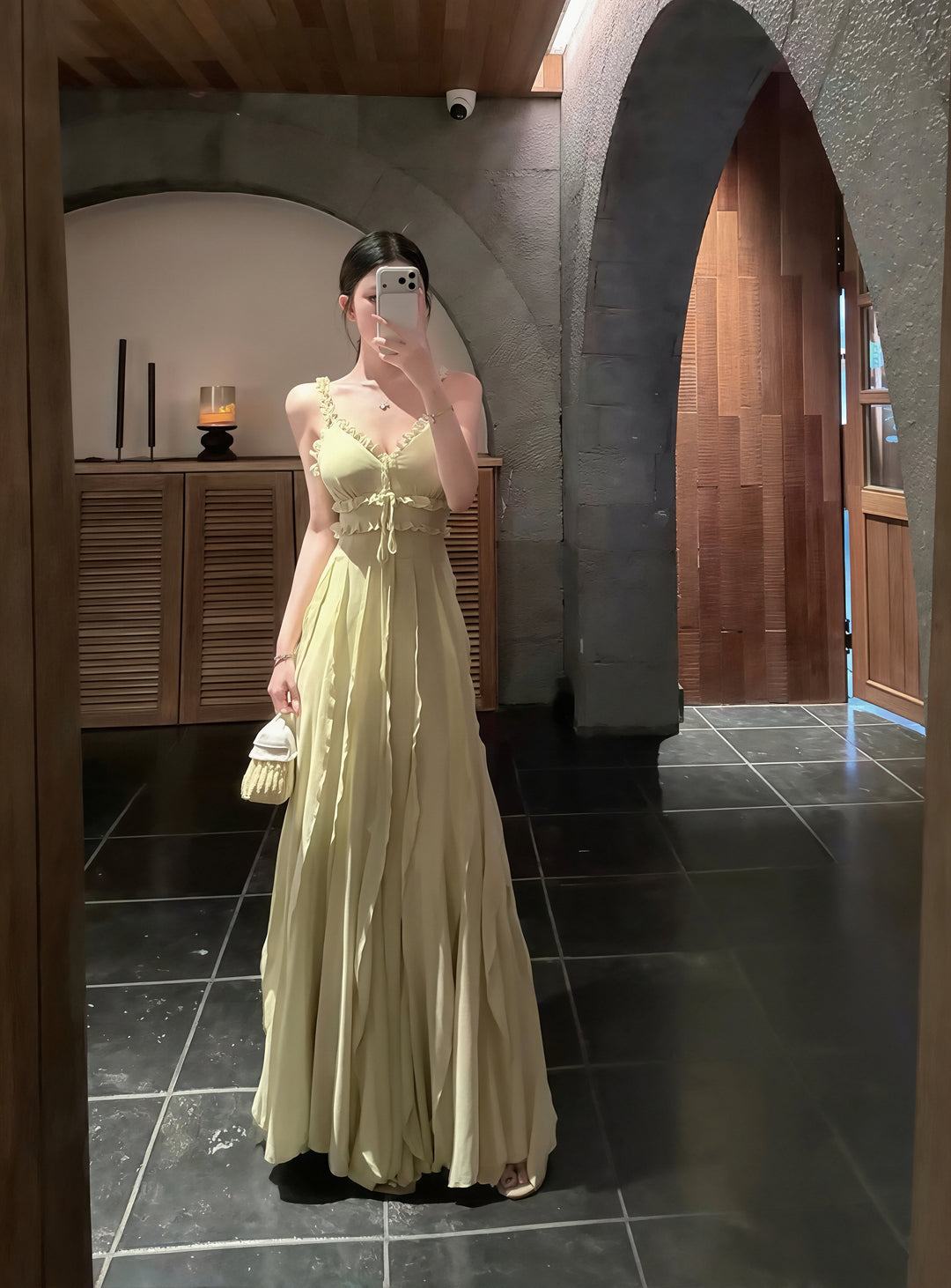 【dress】ギャザーフリルバックオーポンキャミワンピース Q8701