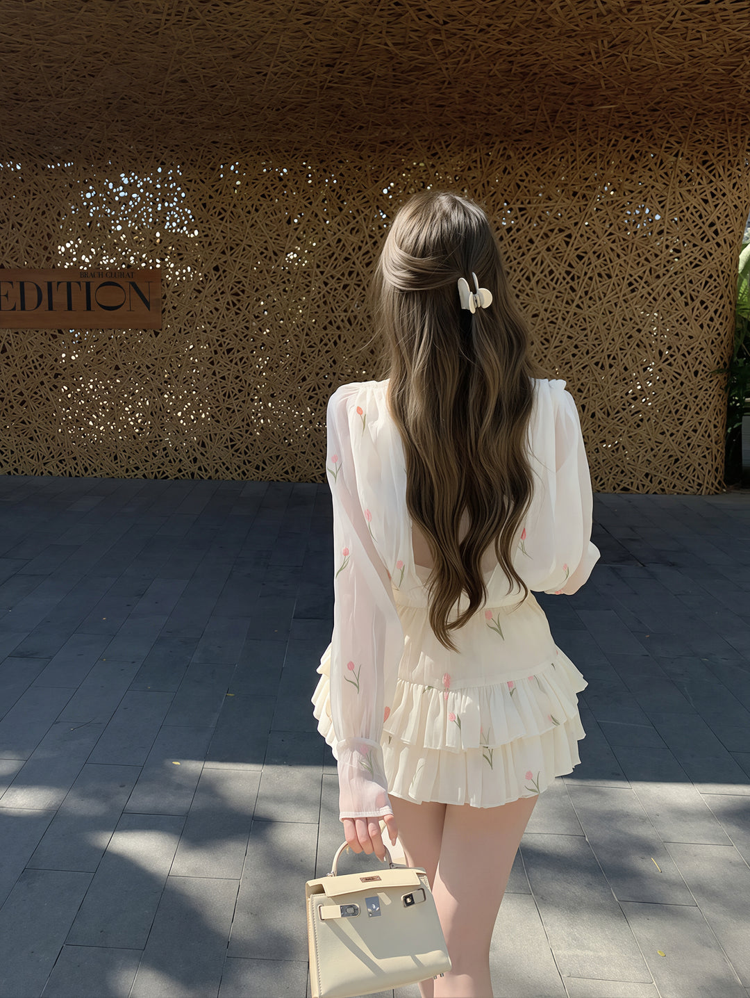 【dress】バックオーポン刺繡フラワーティアードワンピース Q8874