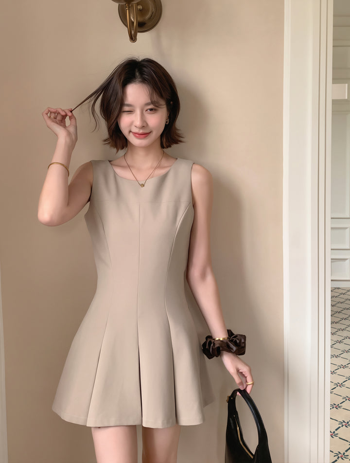 【dress】ノースリーブAラインワンピース Q8806