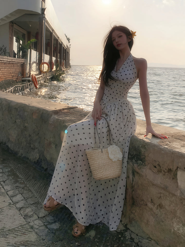 【dress】ドット柄ホルターネックAラインワンピース Q8842