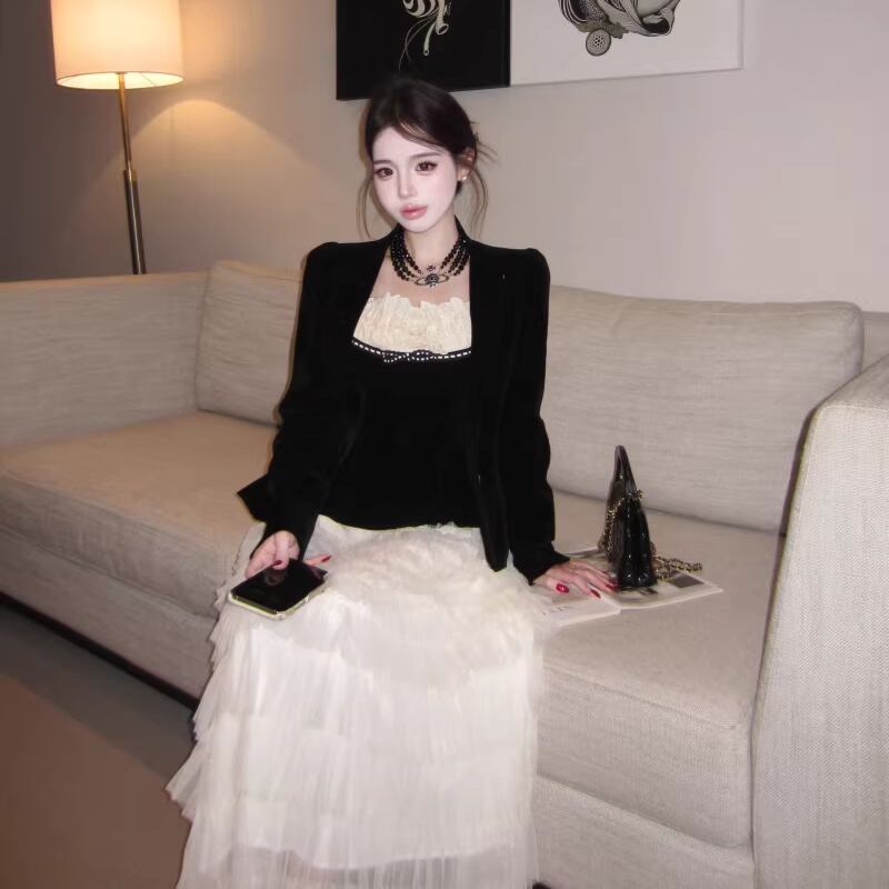 【outer】Vネックベルベットコート Q7903