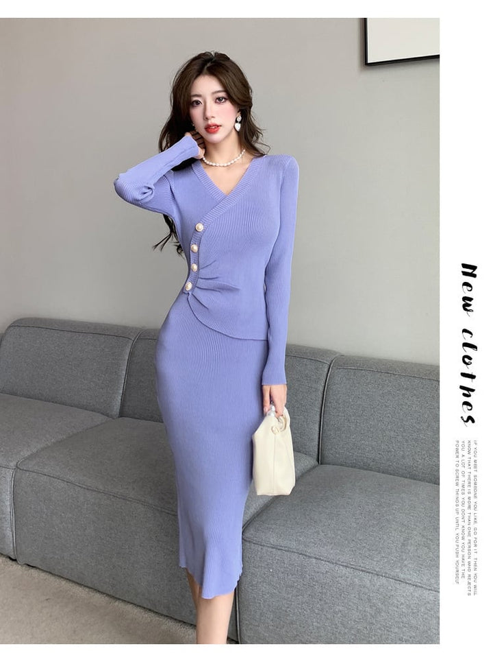 【dress】人気を独占中 ボタンデザインニットワンピース　M17591