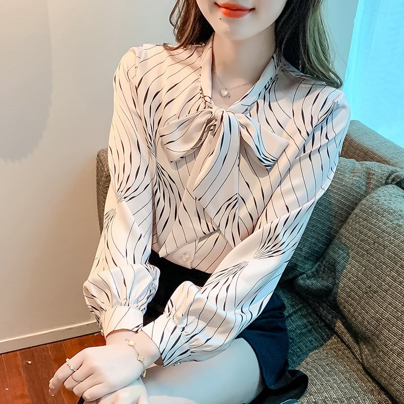 【tops】プリントシャツトップス　M18304