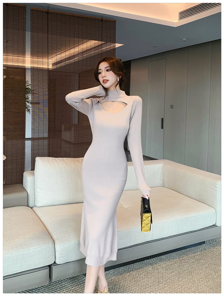 【dress】大人らしい カットワークニットワンピース　M17623