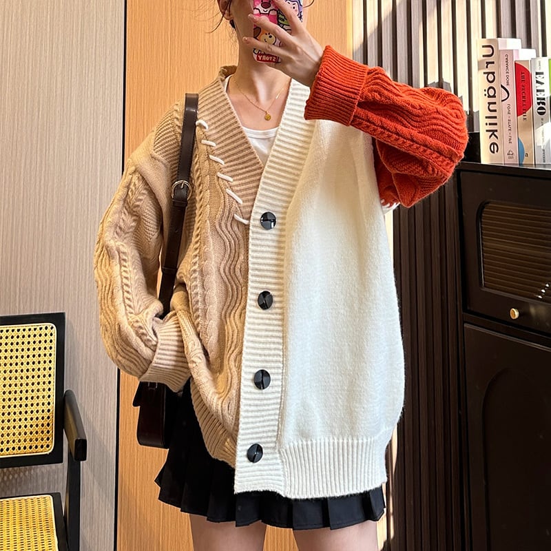 【outer】Vネックドッキング配色ニットカーデ　M17885