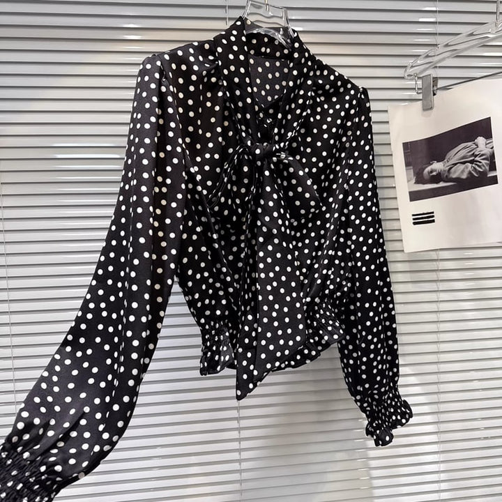 【tops】リボン付きドット柄シャツ Q8164