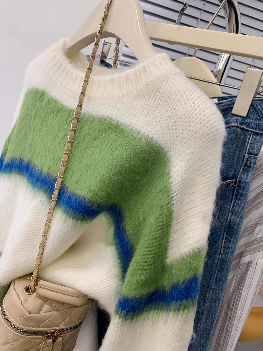 【tops】クルーネックボーダー柄ニットセーター　M29263