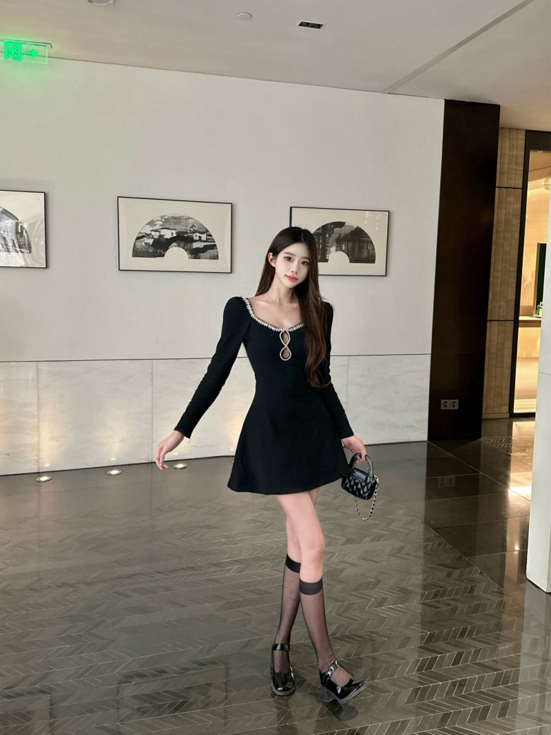 【dress】ビジューデートワンピース　M28419