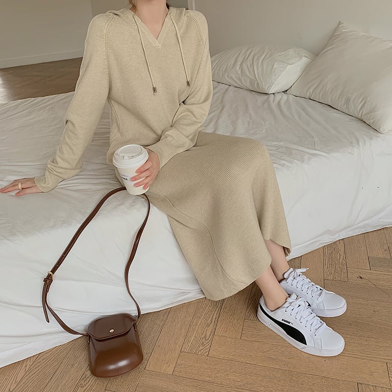 【dress】フード付きニットワンピース韓国系超人気　M17661