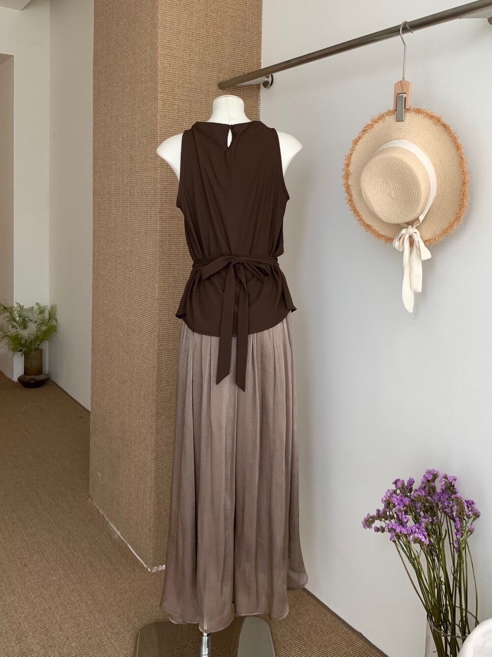 【set】バックリボントップス×ロングスカートセット     N3579