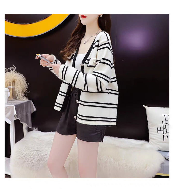 【dress】韓国系超人気ボーダー柄Vネックカーディガン　 M17553