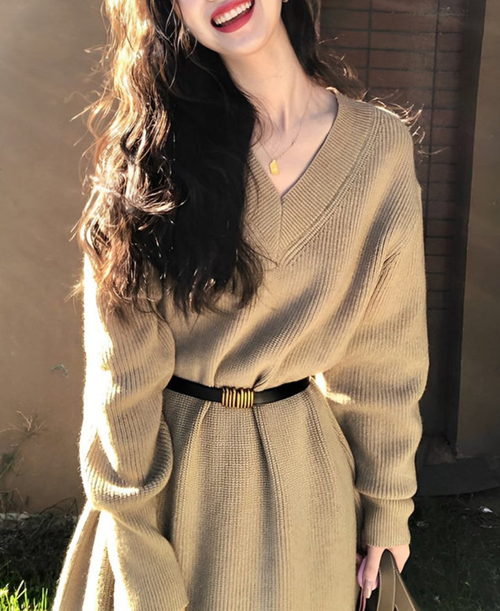 【dress】Vネックロング丈ニットワンピース　M17810