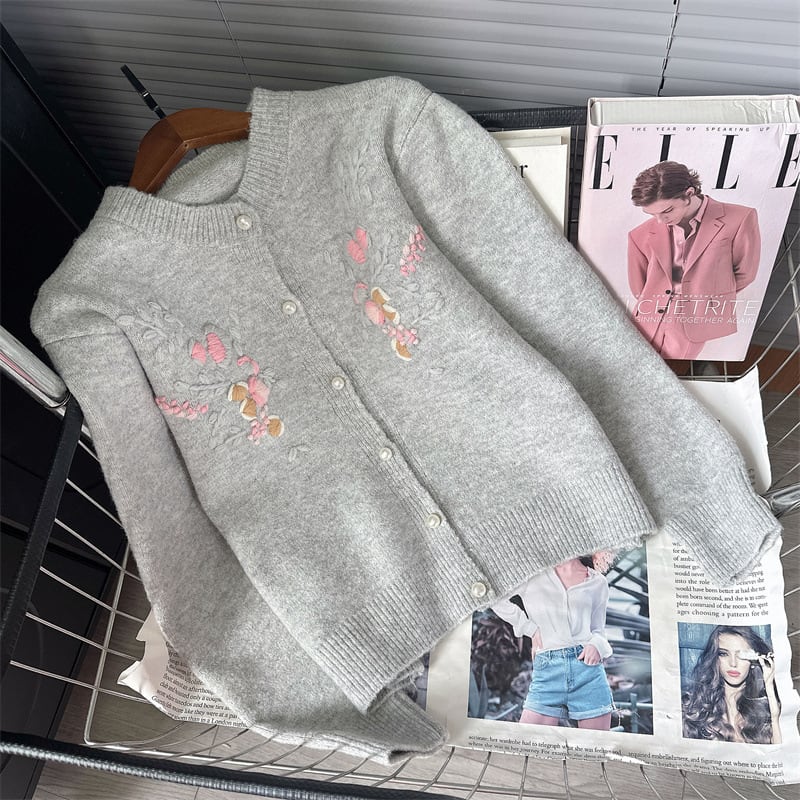【outer】刺繍ニットカーデ　M25609