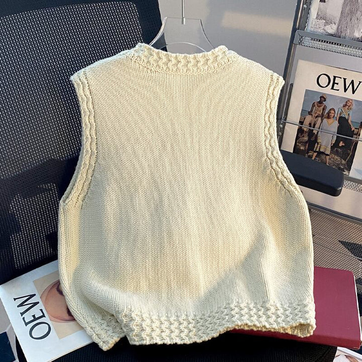 【outer】4色展開ニットベスト Q8067