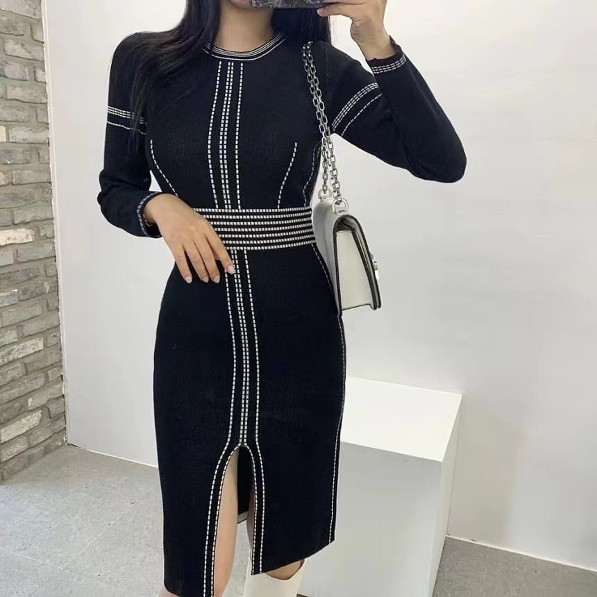 【dress】スリットニットワンピース　M17901