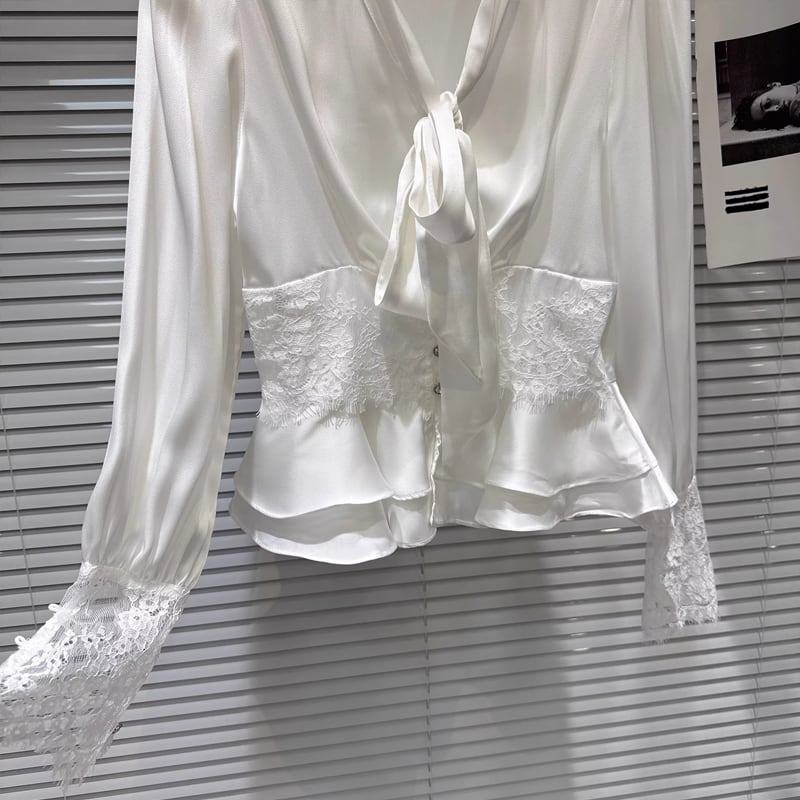【tops】Vネックレースドッキングシャツ Q8103