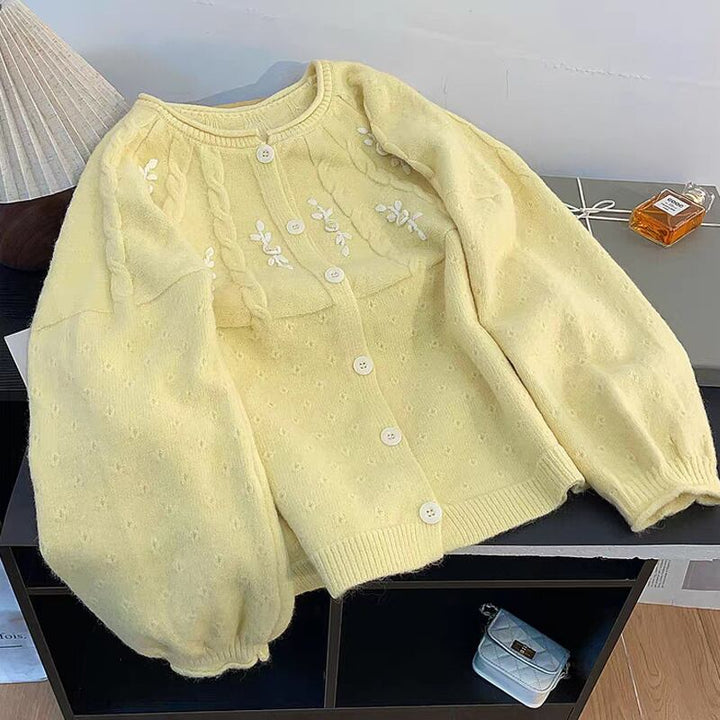 【outer】フラワー刺繡柄ニットカーディガン Q7739