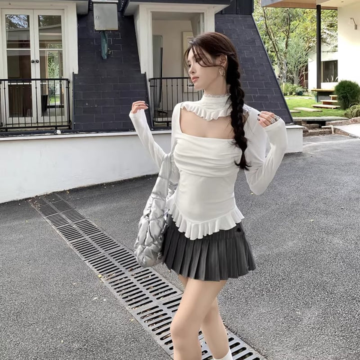 【tops】3色展開フロントカットトップス Q8025