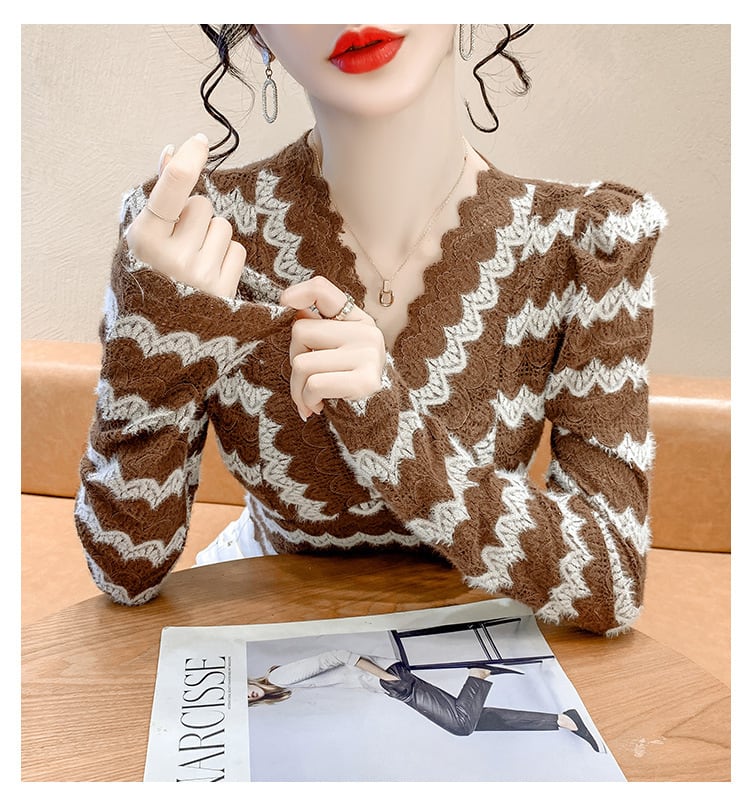 【tops】カットワークレースVネックトップス　M18298