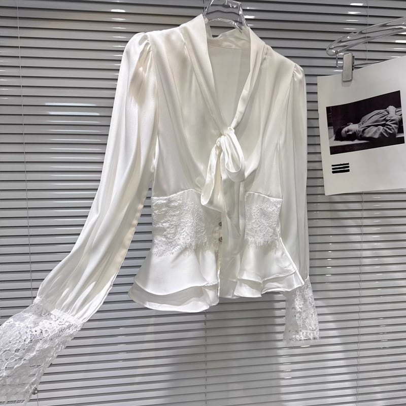 【tops】Vネックレースドッキングシャツ Q8103