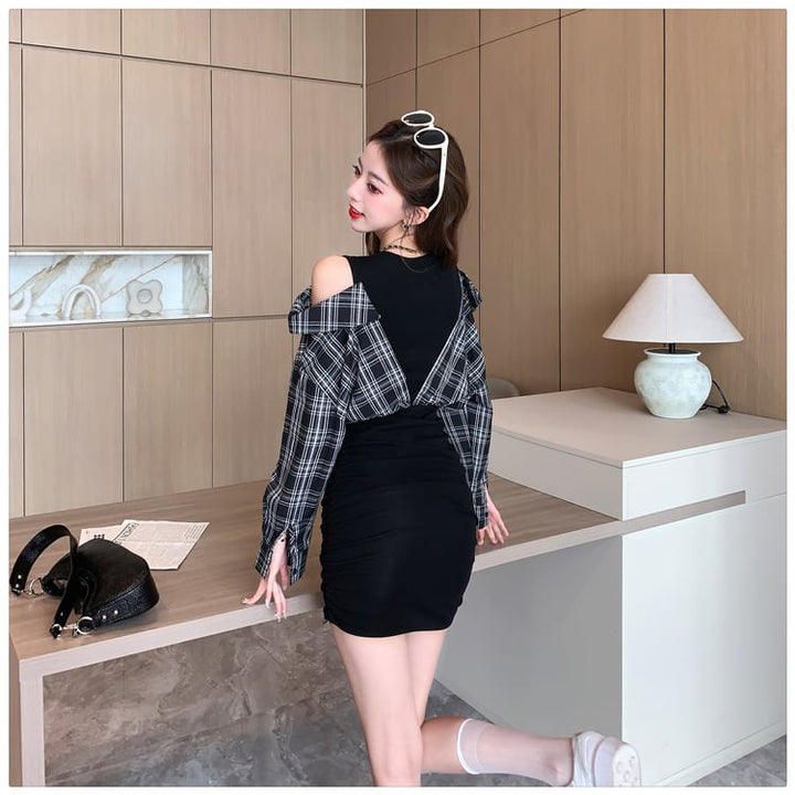 【dress】人気を独占中 ファッション切り替えワンピース　M17637