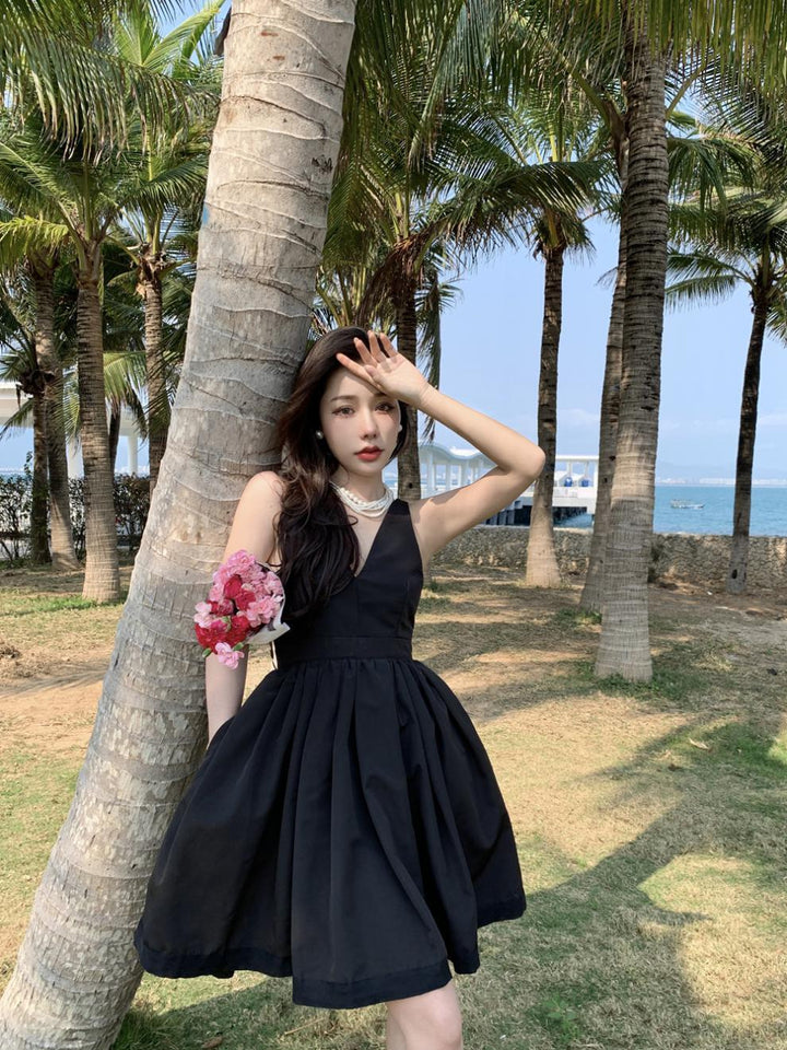 【dress】好感度UPVネックエレガントデートワンピース　M17459