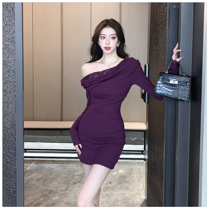 【dress】レース切り替えオフショルダーワンピース　M28103
