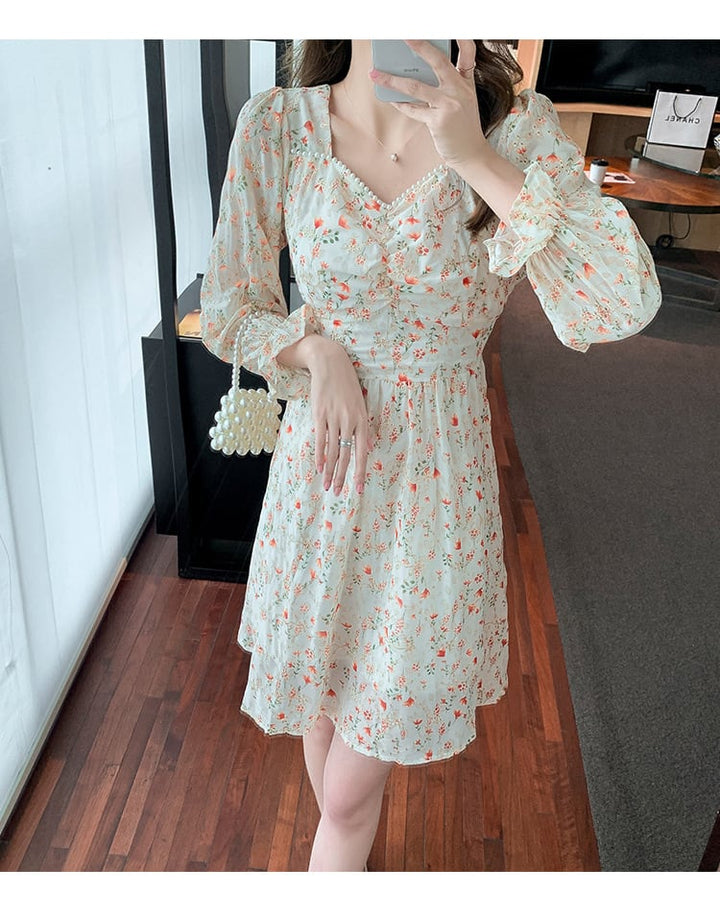 【dress】パフスリーブスウィート花柄ワンピース　M17075