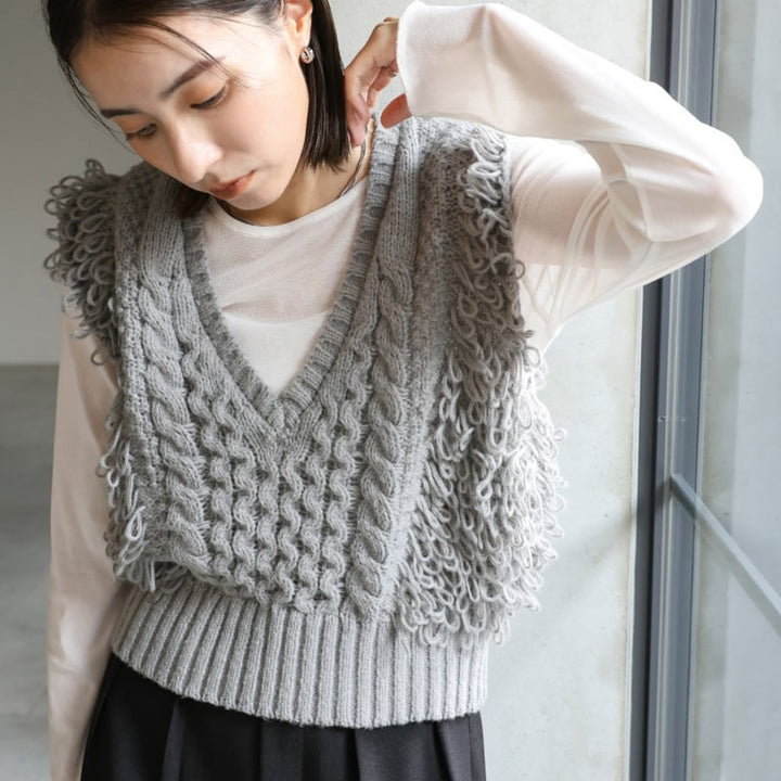 【tops】Vネックベスト　M26625