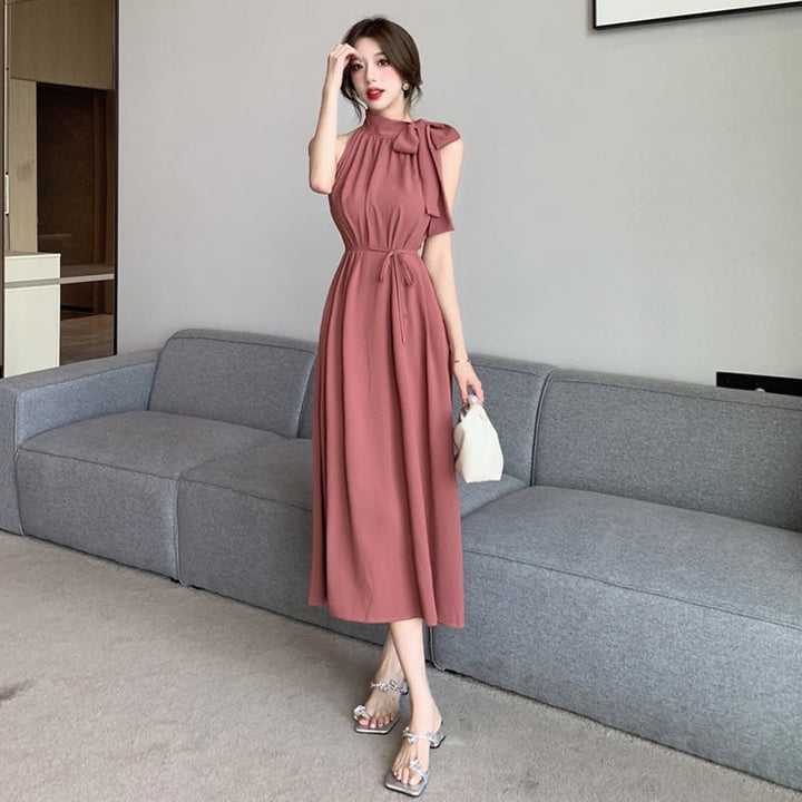 【dress】話題沸騰中 オシャレノースリーブワンピース　M17103