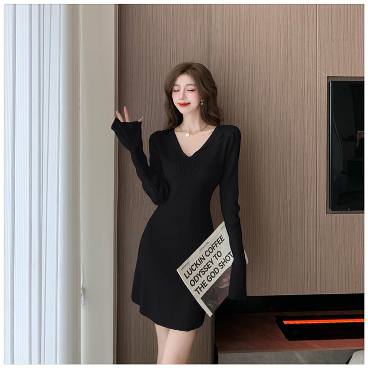 【dress】Vネックニットワンピース　M18381