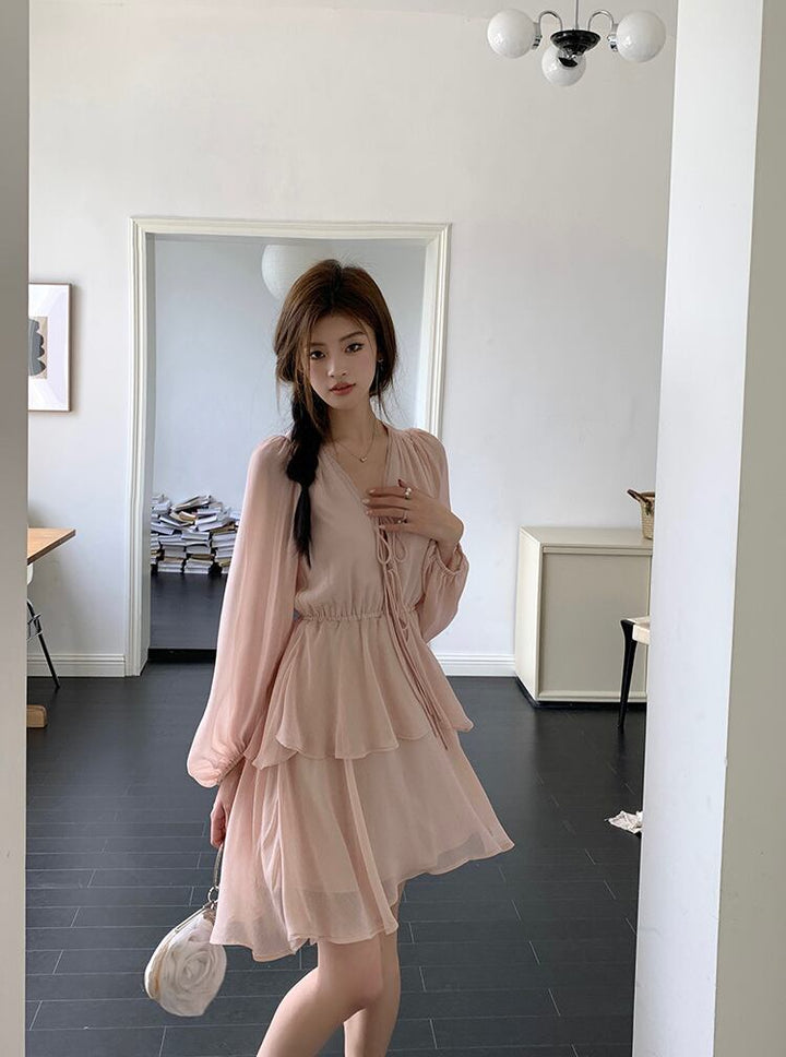 【dress】柔らかくて優しい印象Vネックデートワンピース　M17013
