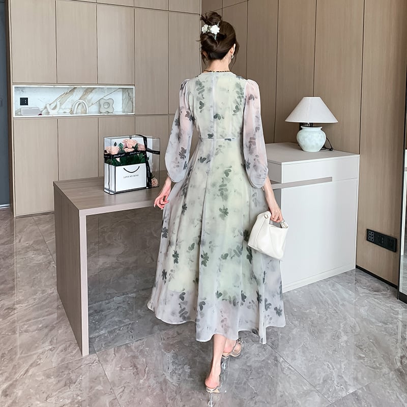 【dress】主役級Vネックプリントデートワンピース　M17612