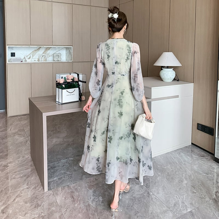 【dress】主役級Vネックプリントデートワンピース　M17612