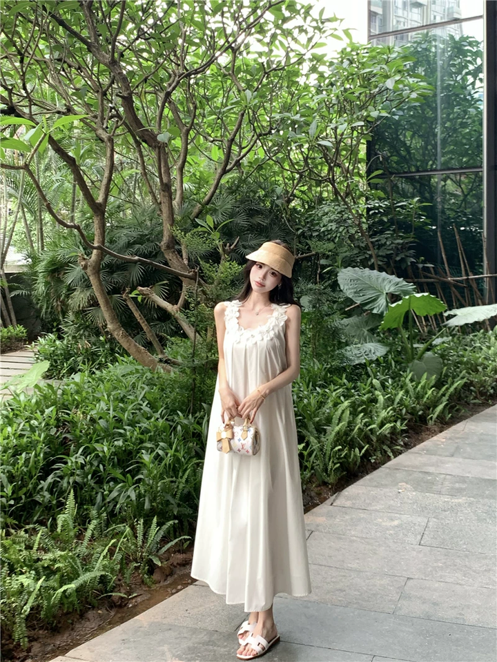 【dress】立体感フラワーロングキャミワンピース Q8570